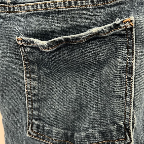 Fidelity button fly jeans. Show signs of wear/distressing as shown in pics. - Picture 13 of 16